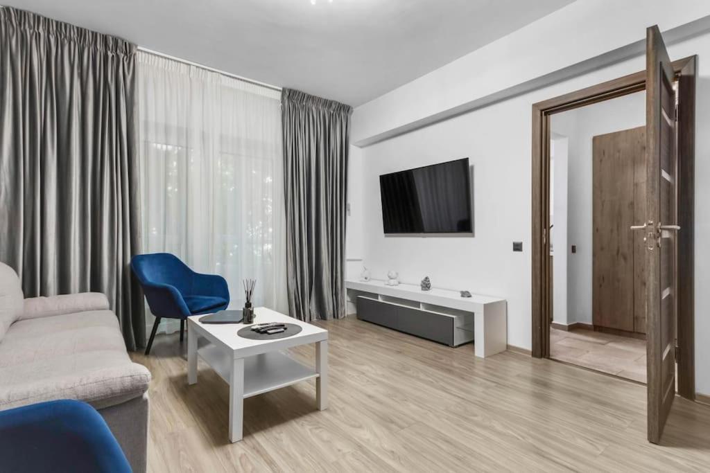 Heart Of Bucharest #Victoriei Apartment Exterior photo
